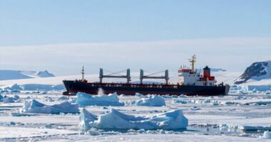 arctic shipping trade routes