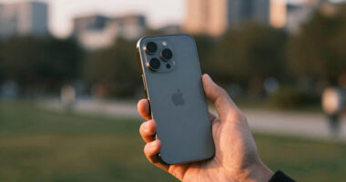 iPhone 18 Pro Max: New Battery May Make It Apple’s Heaviest in Years