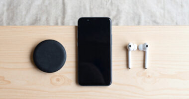 OnePlus Halts Operations In USA And Europe